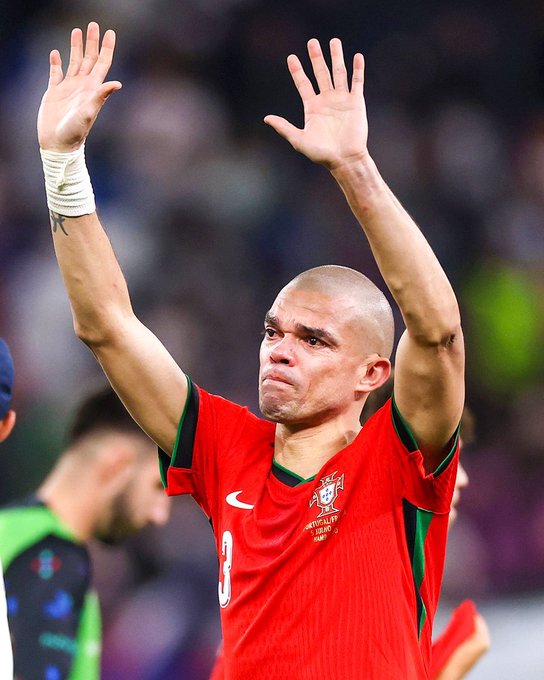 Pepe Pensiun Sebagai Pesepakbola Profesional Di Usia 41 Tahun